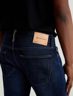 Tellis Selvage 11 Years Robust AG-ed™ Modern Slim Denim MENS BOTTOMS Photo 6