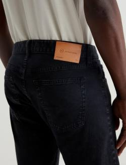 Tellis Selvage Sulfur Pure Black Modern Slim MENS BOTTOMS Photo 7