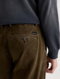 Archie Trouser Sulfur Dirty Olive Straight Chino MENS BOTTOMS Photo 7