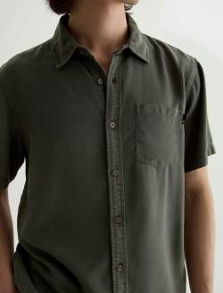 Wesley Short Sleeve Shirt Shady Moss Relaxed Button-Up Shirt MENS TOPS Photo 3