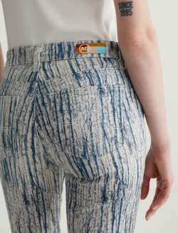 Mari Crop Stripe Fray Art Project Mid-Rise Slim Straight WOMENS BOTTOMS Photo 7