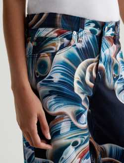 Adria Porcelain Rose Art Project Low-Rise Wide Leg WOMENS BOTTOMS Photo 4