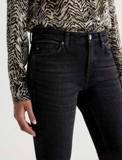 Quinn Jean Octave Low-Rise Skinny WOMENS BOTTOMS Photo 4