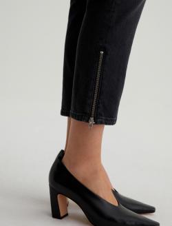【AG】Mari Crop ハイライズ スリムストレート クロップドデニム Mari Crop High Rise Slim Straight Jeans – The Augusta
