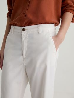 Caden Straight Powder Relaxed Chino WOMENS BOTTOMS Photo 4