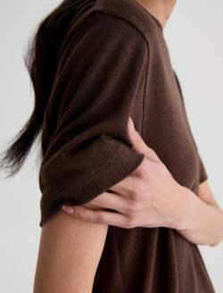 Charli Crew Oak Barrel Relaxed Linen Short Sleeve Tee WOMENS TOPS Photo 6