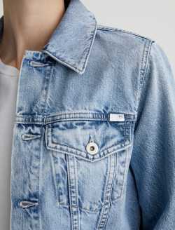 Isa Jacket Intuition Cropped Trucker Jacket WOMENS TOPS Photo 6