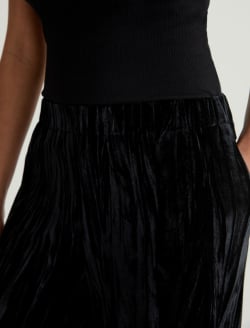 Careen Velvet Super Black Pull-On Wide Leg WOMENS BOTTOMS Photo 7