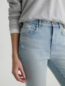 Brinley Jean Riverbend Mid-Rise Straight WOMENS BOTTOMS Photo 4