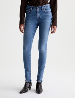 Quinn Jean Echo Low-Rise Skinny WOMENS BOTTOMS Photo 3
