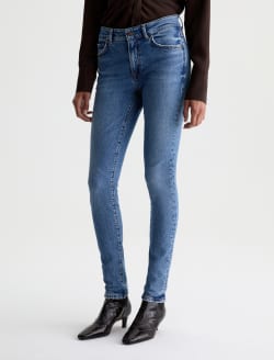 Quinn Jean Echo Low-Rise Skinny WOMENS BOTTOMS Photo 6