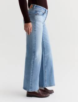 Saige Wide Leg Petite Jean Rosarito Mid-Rise Fit WOMENS BOTTOMS Photo 5